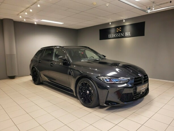 bmw-m3-bensin-2023-big-14