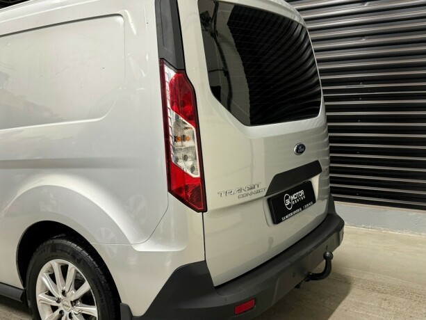 ford-transit-connect-bensin-2018-big-5