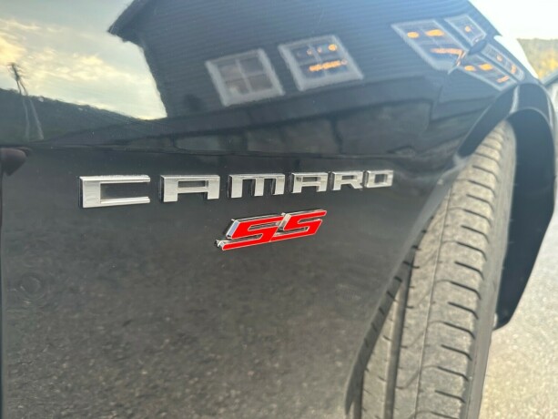 chevrolet-camaro-bensin-2010-big-27