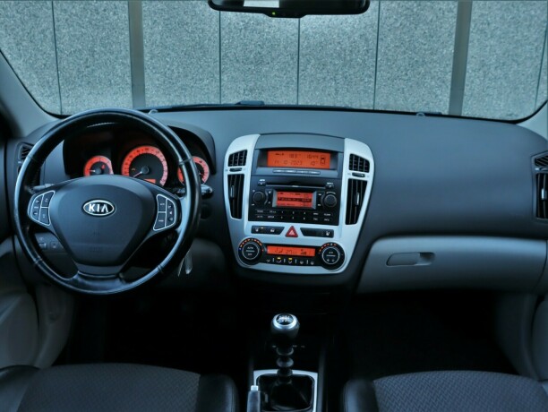 kia-ceed-diesel-2007-big-19