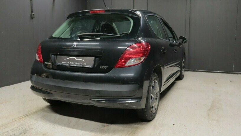 peugeot-207-bensin-2009-big-5