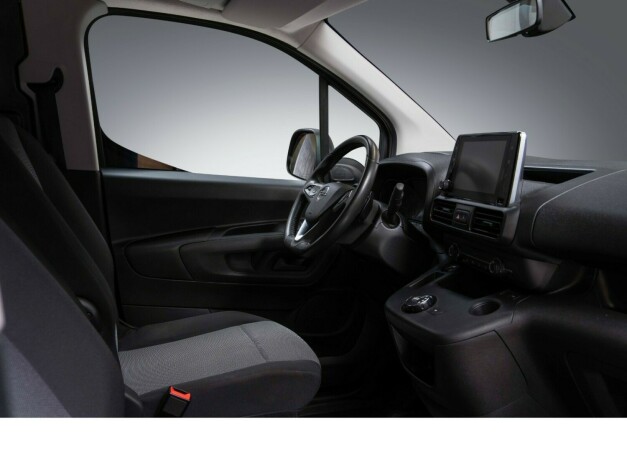 opel-combo-diesel-2021-big-19