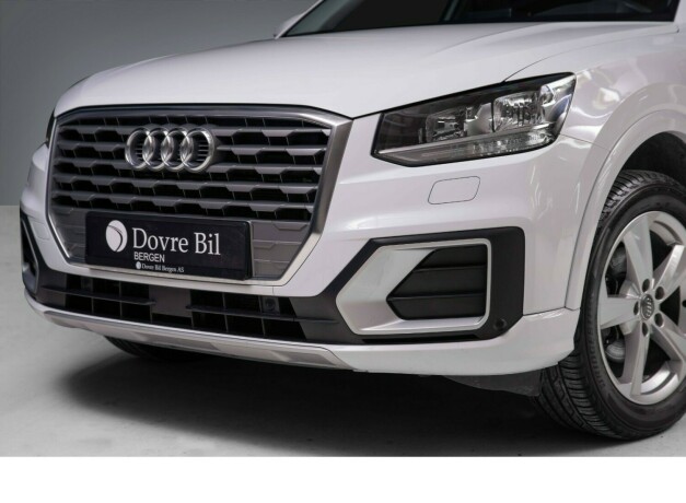 audi-q2-bensin-2020-big-1