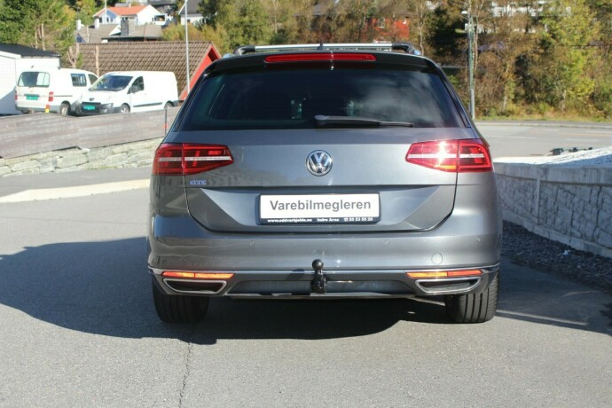 volkswagen-passat-elektrisitetbensin-2016-big-5