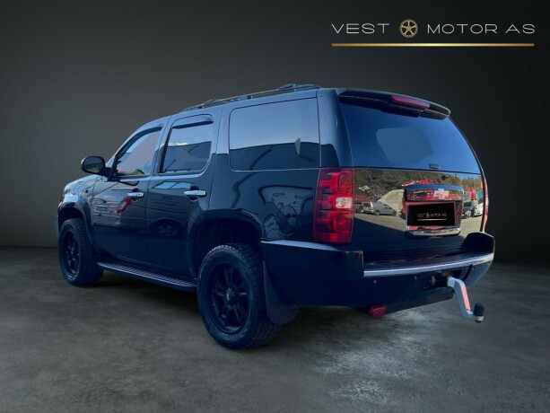 chevrolet-tahoe-gassbensin-2009-big-4