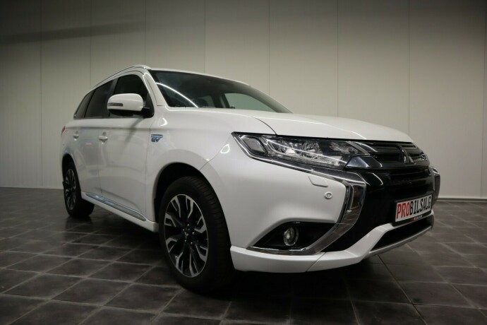 mitsubishi-outlander-elektrisitetbensin-2016-big-9