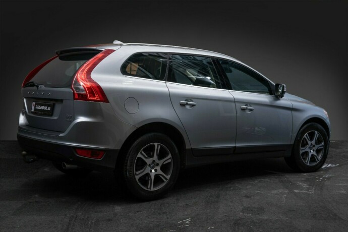 volvo-xc-60-diesel-2012-big-7