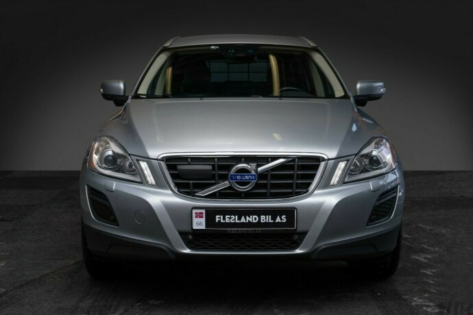 volvo-xc-60-diesel-2012-big-4