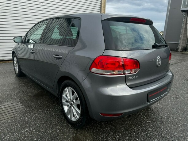 volkswagen-golf-bensin-2012-big-2