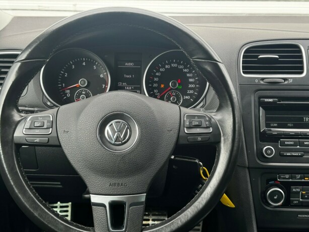 volkswagen-golf-bensin-2012-big-15