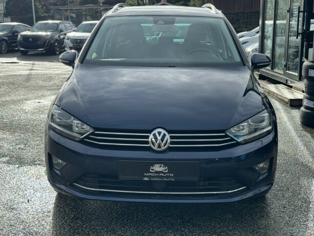 volkswagen-golf-sportsvan-bensin-2015-big-1