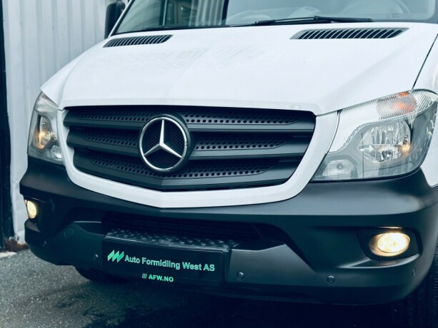 mercedes-benz-sprinter-diesel-2016-big-3