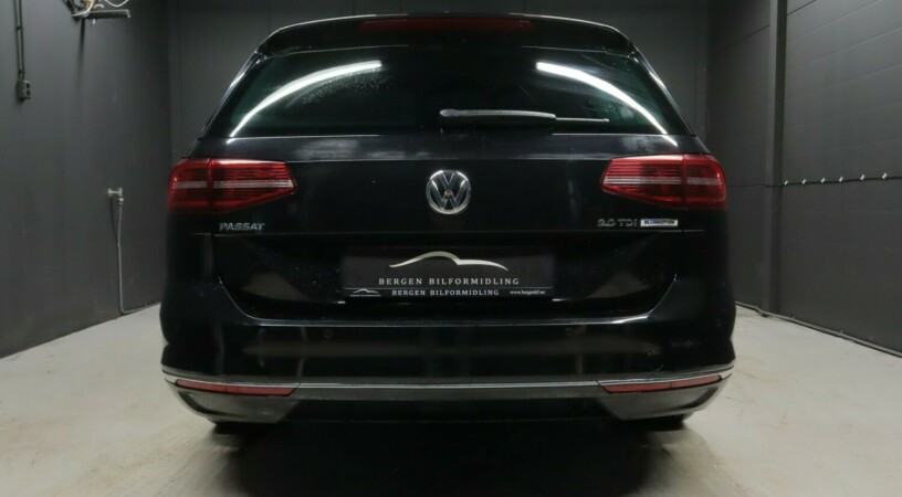 volkswagen-passat-diesel-2015-big-4