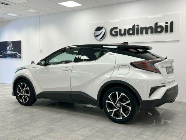 toyota-c-hr-elektrisitetbensin-2019-big-3