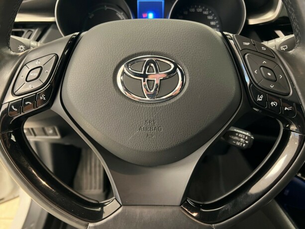 toyota-c-hr-elektrisitetbensin-2019-big-25