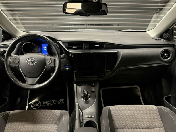 toyota-auris-elektrisitetbensin-2017-big-8