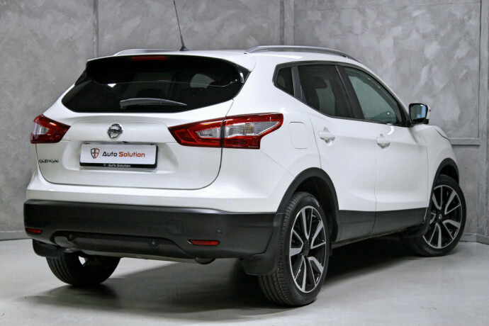 nissan-qashqai-diesel-2015-big-1