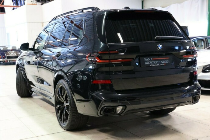 bmw-x7-diesel-2024-big-1