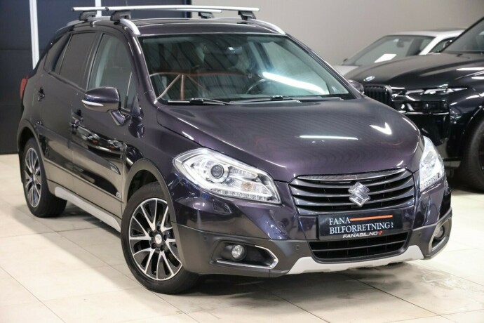 suzuki-sx4-s-cross-bensin-2014-big-3