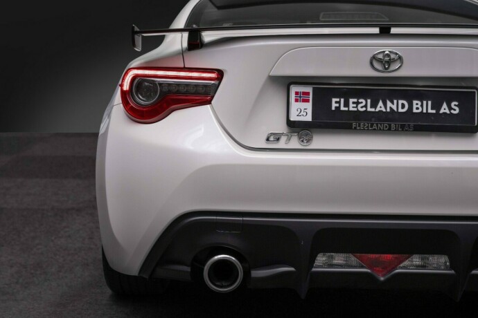 toyota-gt86-bensin-2020-big-13