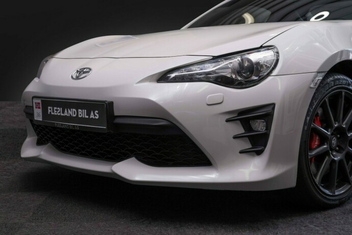 toyota-gt86-bensin-2020-big-2