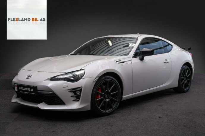 toyota-gt86-bensin-2020-big-0