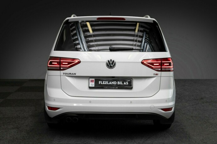 volkswagen-touran-bensin-2016-big-8