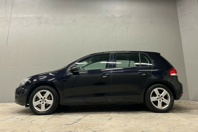 volkswagen-golf-bensin-2012-big-3