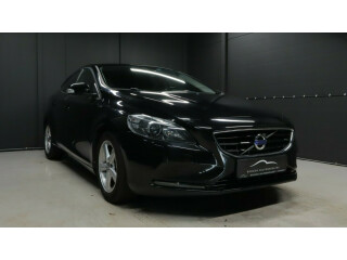 Volvo | V40 | Diesel | 2015