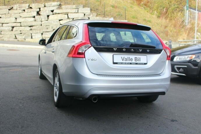 volvo-v60-diesel-2014-big-3