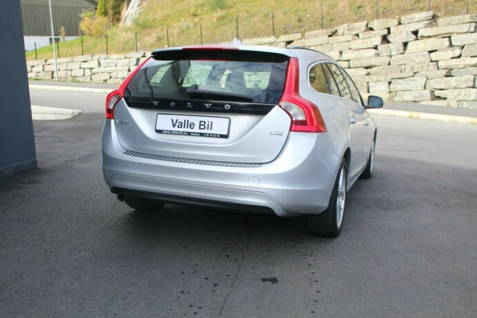 volvo-v60-diesel-2014-big-4