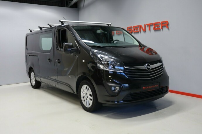 opel-vivaro-diesel-2017-big-0