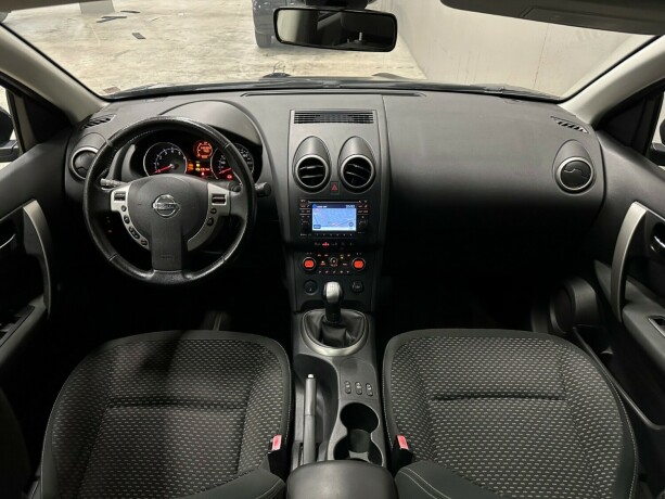 nissan-qashqai-2-bensin-2009-big-10