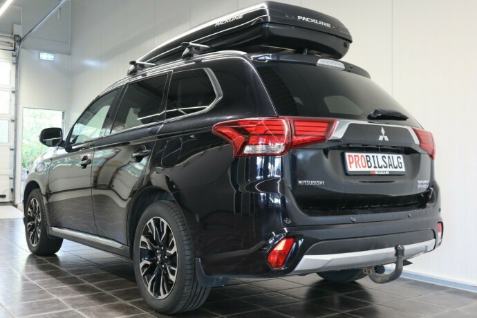 mitsubishi-outlander-elektrisitetbensin-2016-big-6