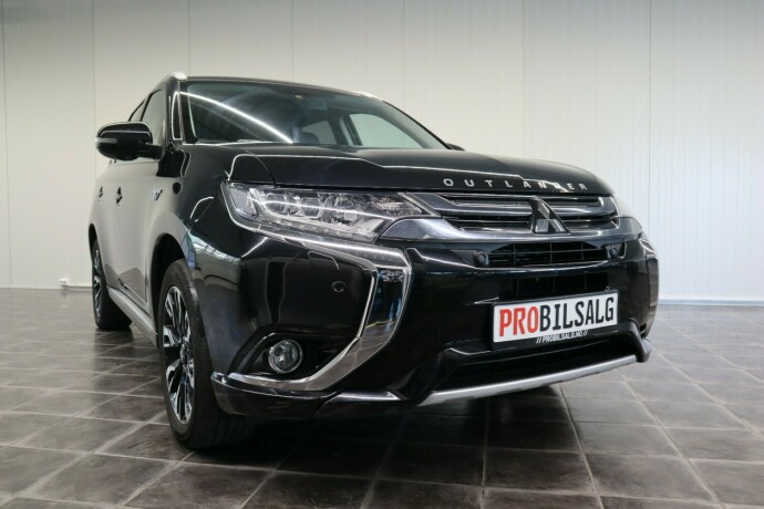 mitsubishi-outlander-elektrisitetbensin-2016-big-1