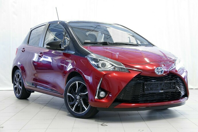 toyota-yaris-elektrisitetbensin-2018-big-2