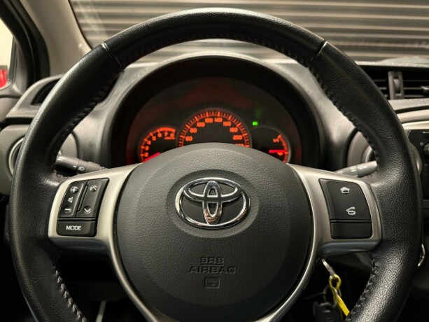 toyota-yaris-bensin-2012-big-11