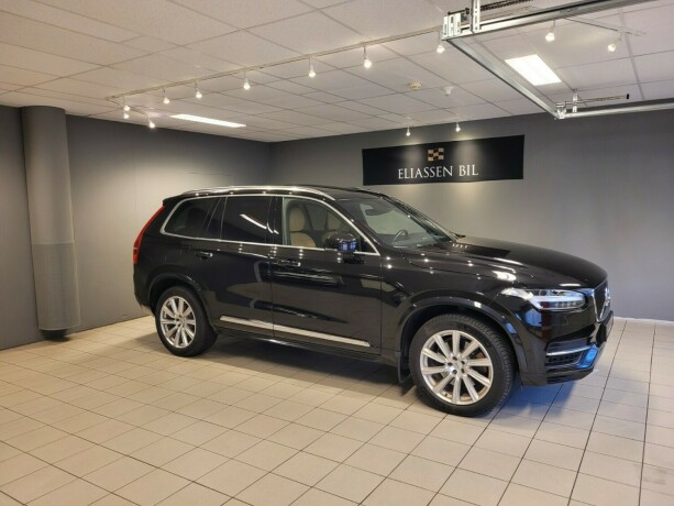 volvo-xc-90-elektrisitetbensin-2018-big-2