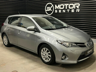 Toyota | Auris | Elektrisitet+bensin | 2013