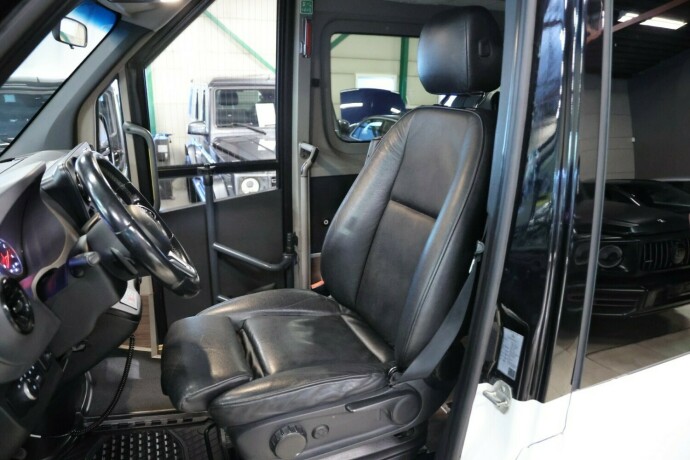 mercedes-benz-sprinter-diesel-2020-big-4