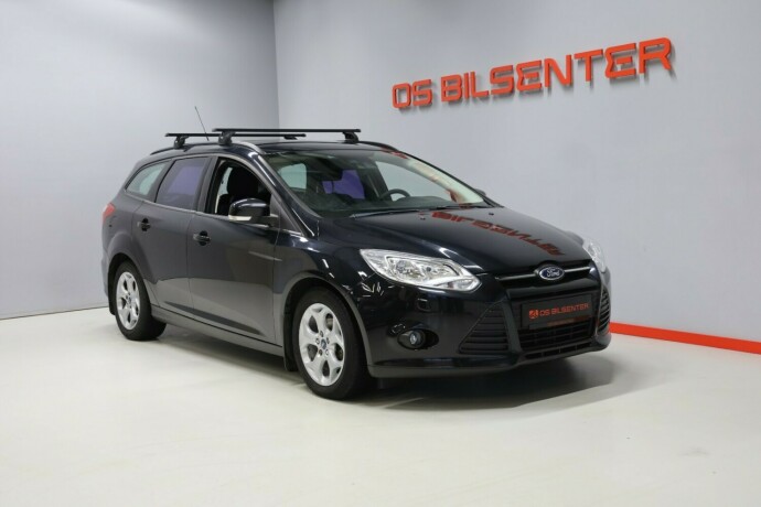 ford-focus-bensin-2013-big-0