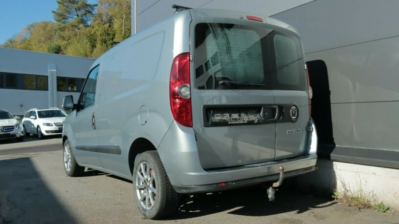 fiat-doblo-diesel-2011-big-2