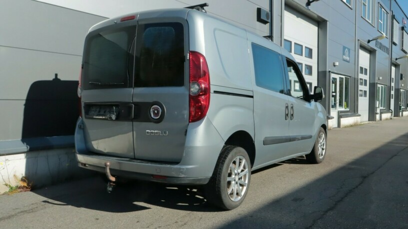 fiat-doblo-diesel-2011-big-4