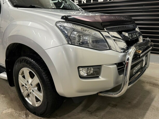 isuzu-d-max-diesel-2015-big-2