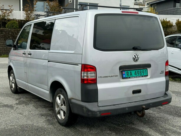 volkswagen-transporter-diesel-2012-big-5