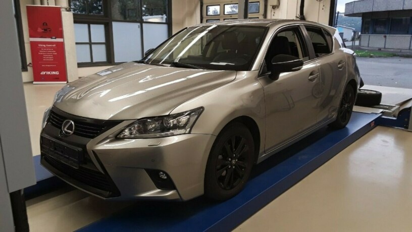 lexus-ct200h-elektrisitetbensin-2016-big-1