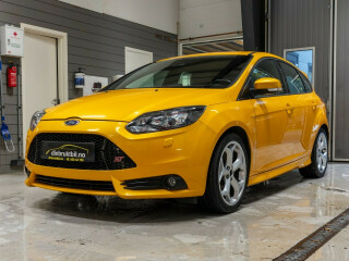 Ford | Focus | Bensin | 2013