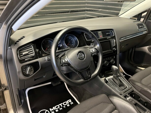 volkswagen-golf-bensin-2015-big-10