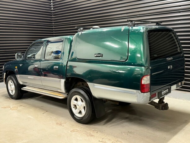 toyota-hilux-diesel-2004-big-1