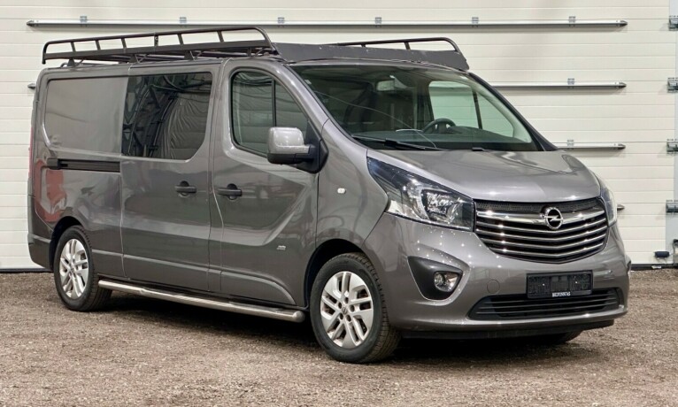 opel-vivaro-diesel-2015-big-0